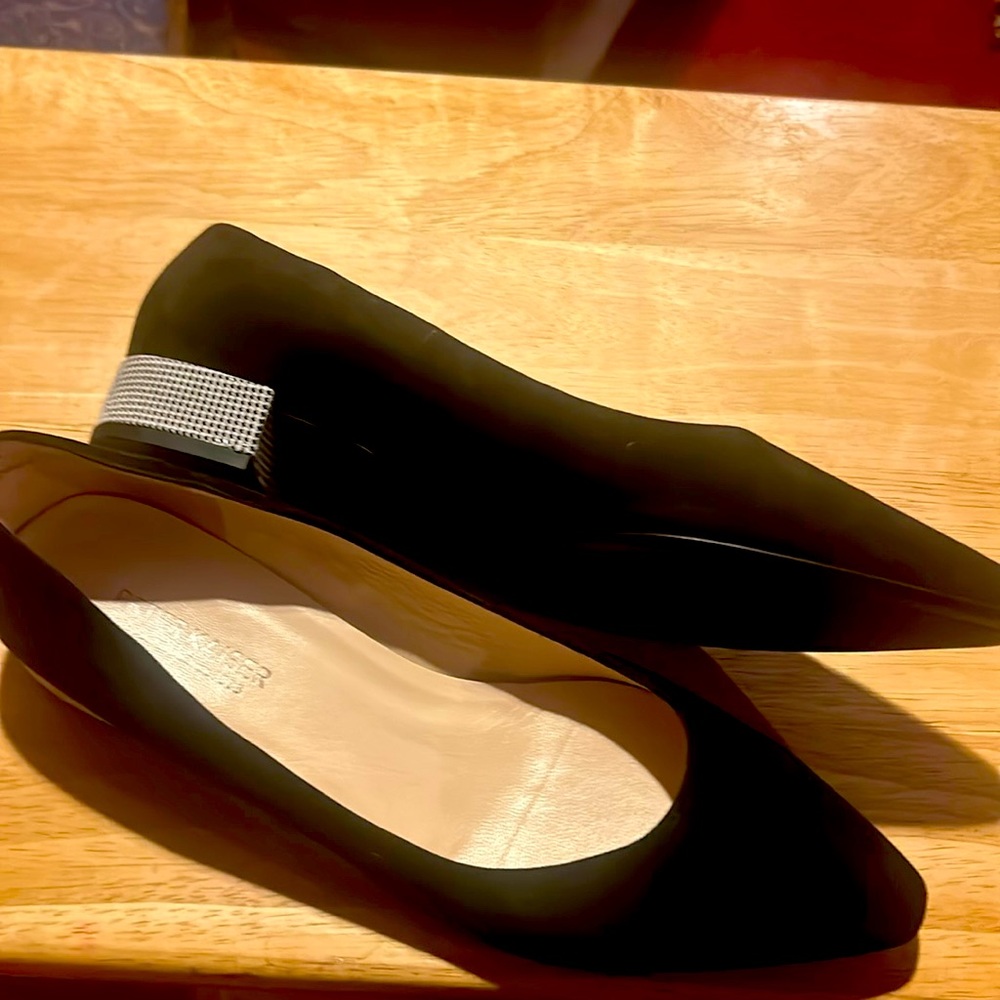 Peter Kaiser. Suede. “Look at Heel”